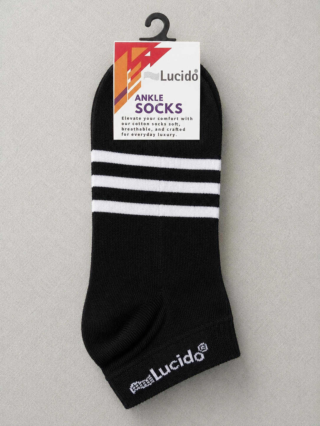 Lucido Ankle Socks – Black with White Lines